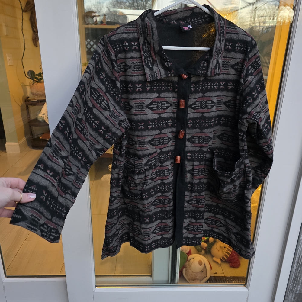 Geometric Patterned Button-Up Jacket - image 1